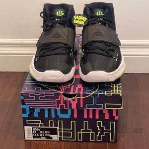 KYRIE 6 Men’s SOAR/SHUTTER SHADES basketball shoe